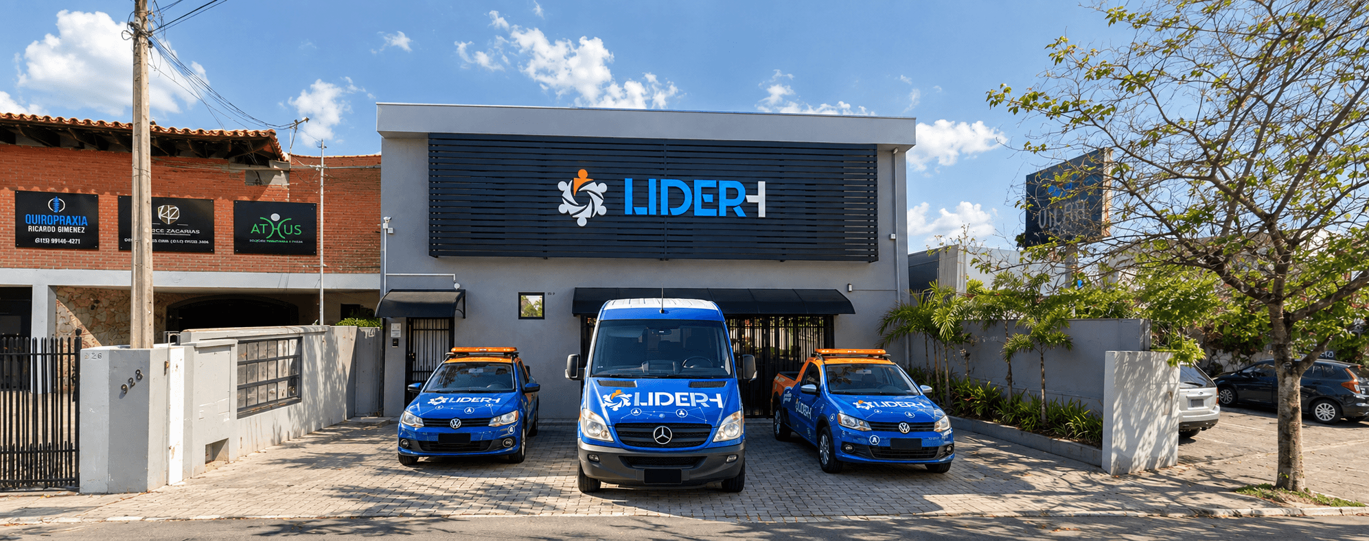 Profissionais da Liderh em atendimento